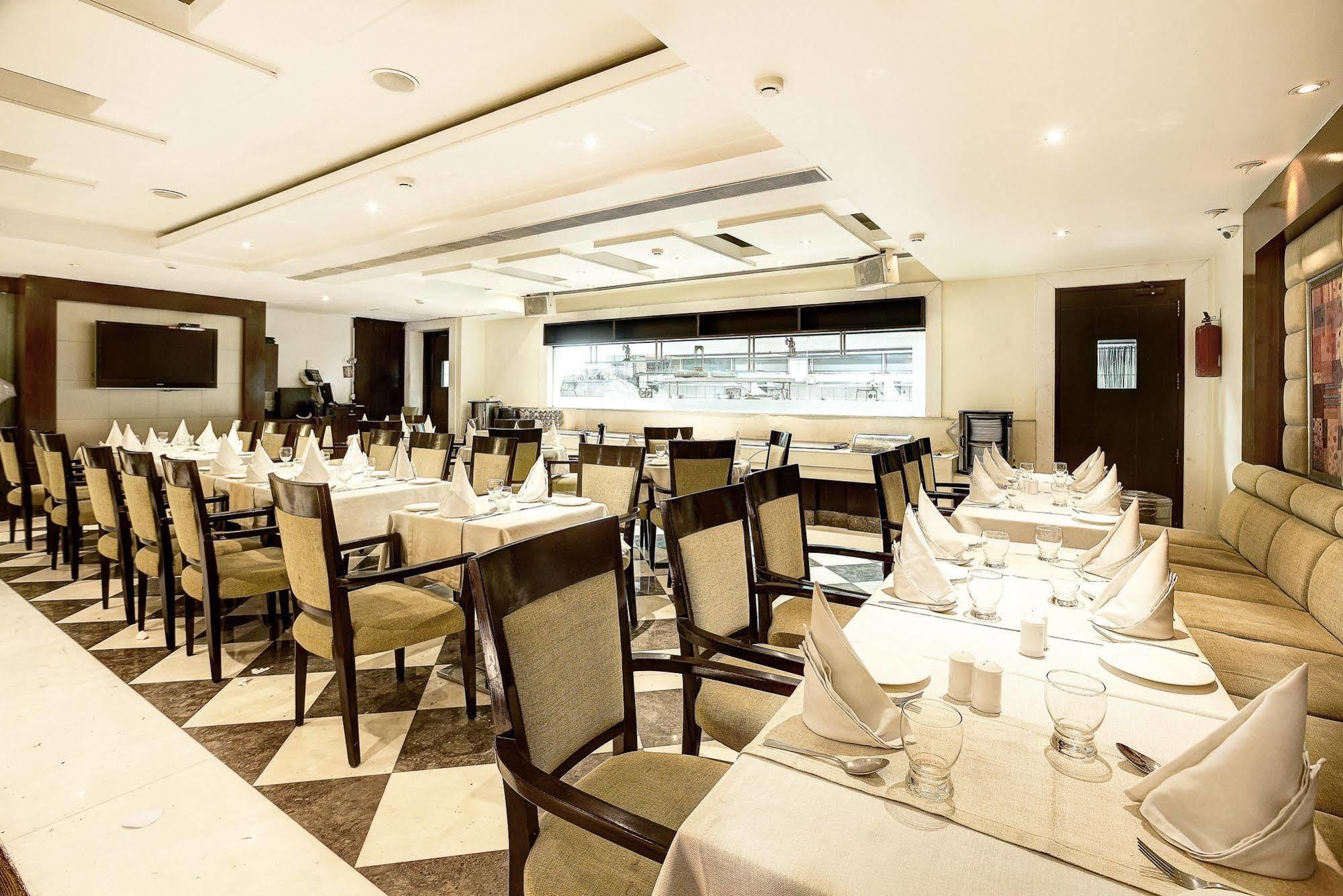 Western Court Chandigarh Luaran gambar