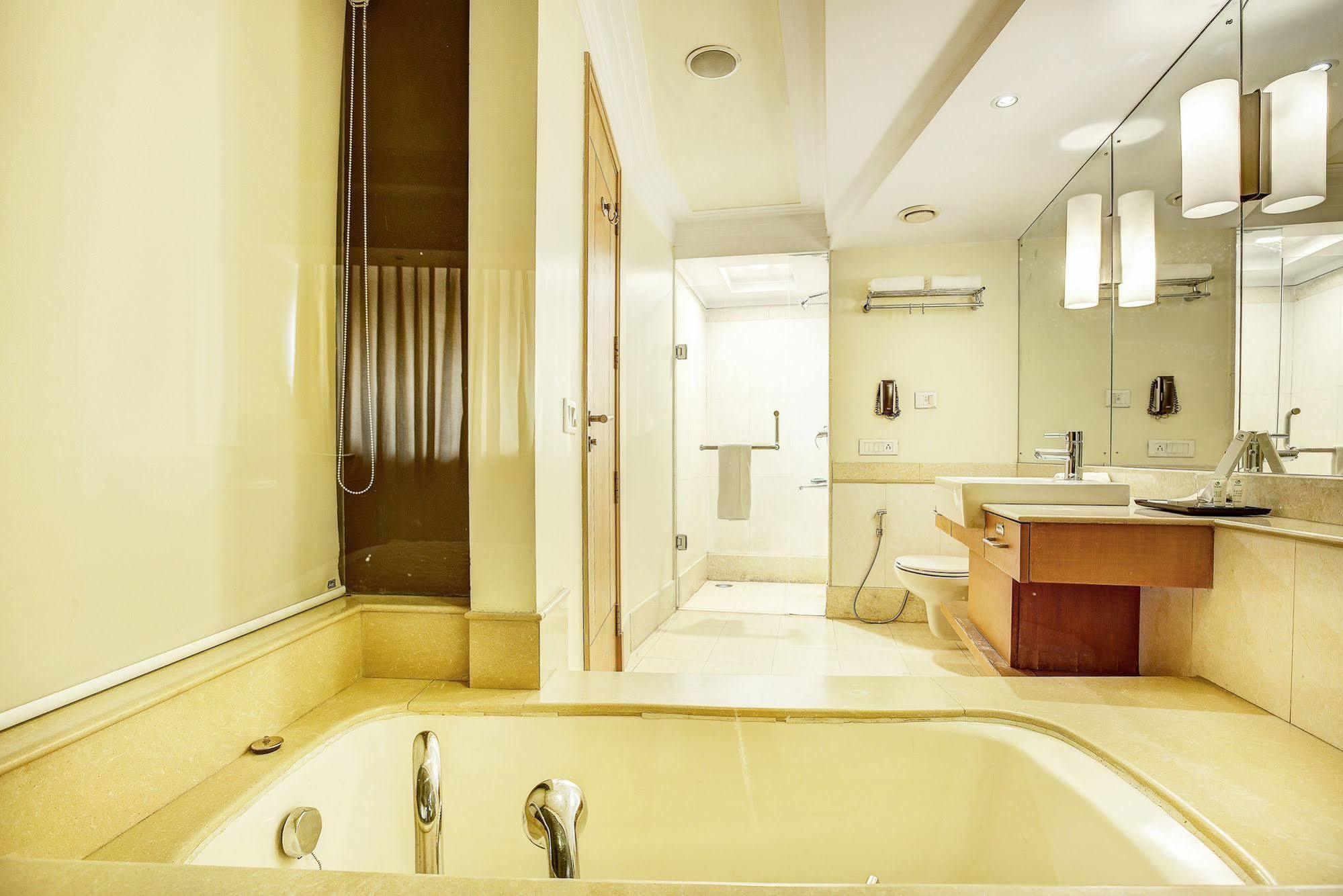 Western Court Chandigarh Luaran gambar