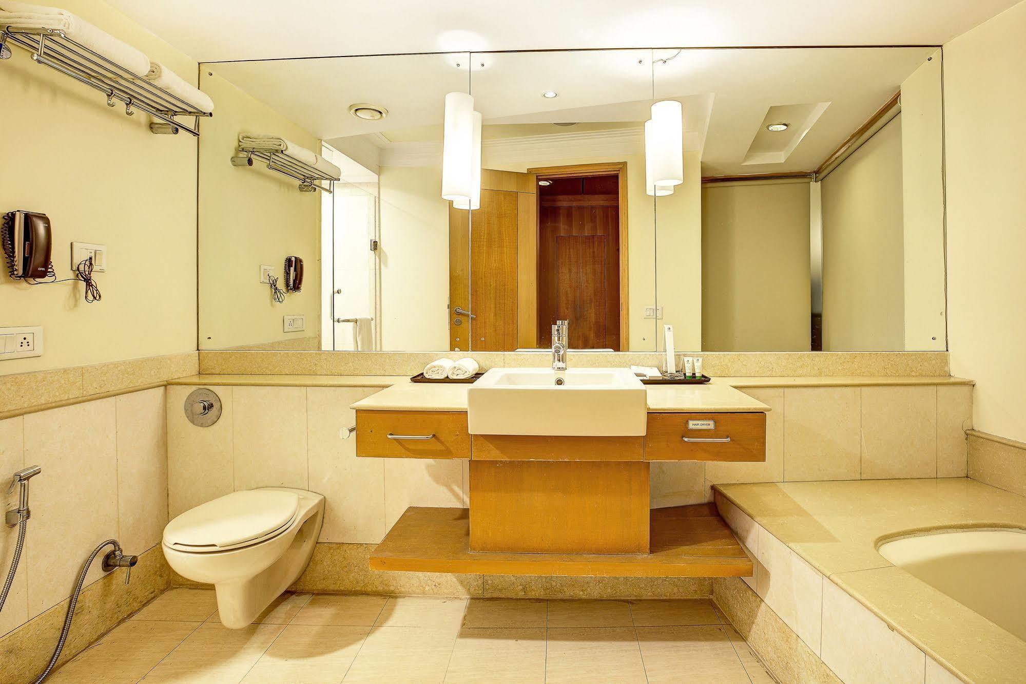 Western Court Chandigarh Luaran gambar