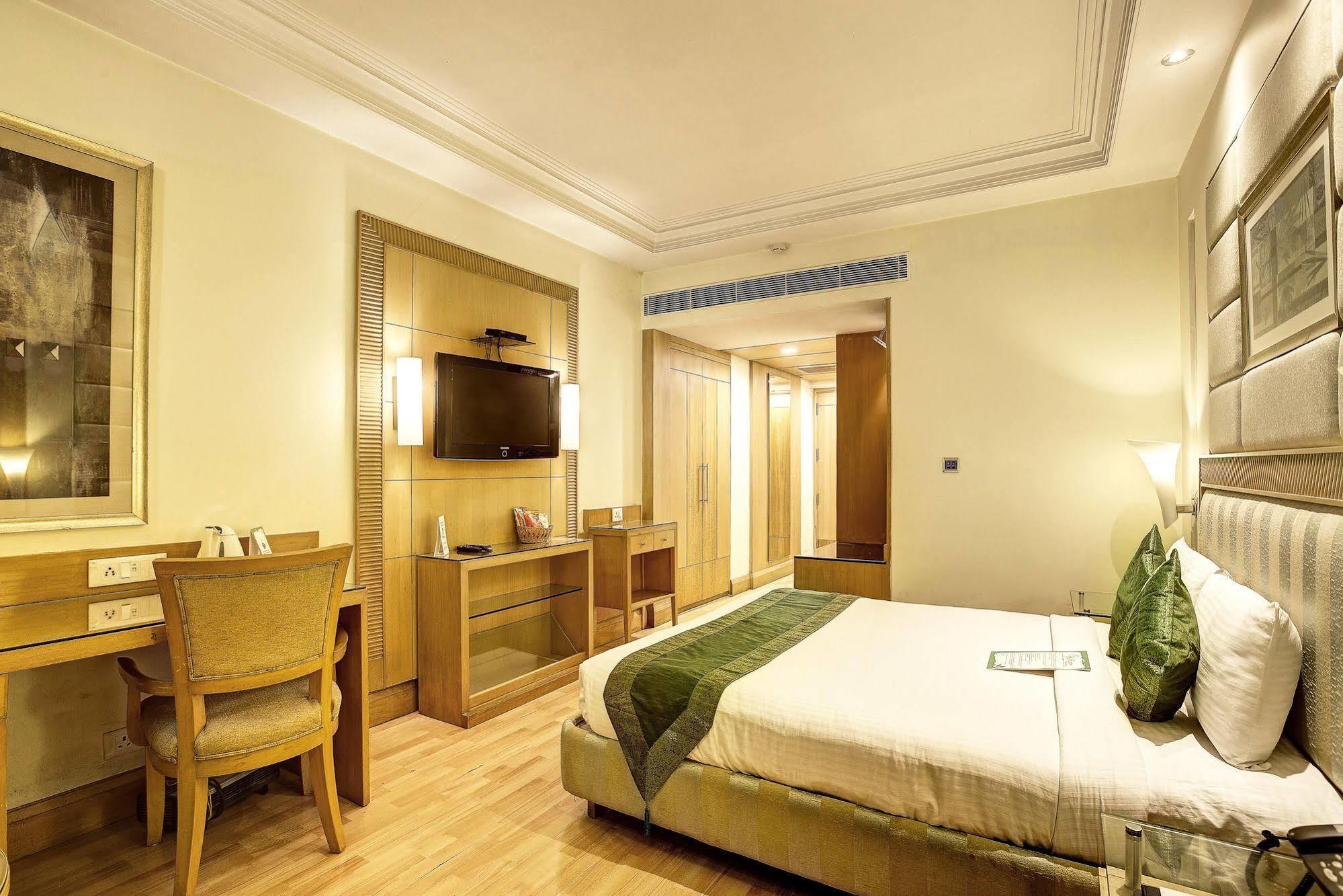 Western Court Chandigarh Luaran gambar